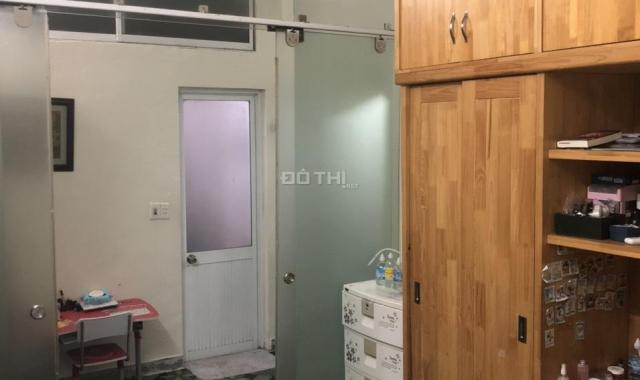 Bán tập thể tầng 1 nhà 127 Nguyễn Phong Sắc, 56m2, 2PN, giá 2 tỷ