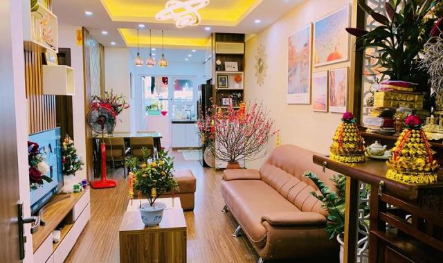 Nhà đẹp, giá rẻ! Tội gì không mua, CC cần bán căn hộ HH1C Linh Đàm 70.32m2, full nội thất đẹp