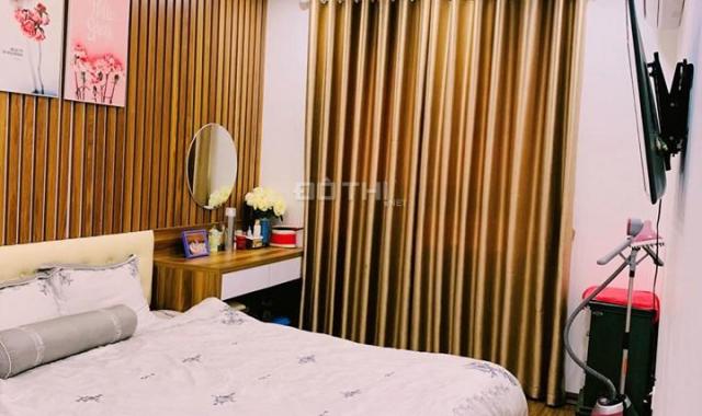 Nhà đẹp, giá rẻ! Tội gì không mua, CC cần bán căn hộ HH1C Linh Đàm 70.32m2, full nội thất đẹp