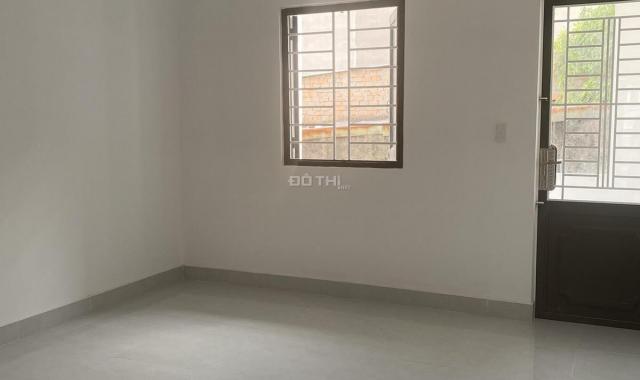 Chính chủ bán nhà đẹp, 1 trệt, 1 lầu, DT 141m2, giá rẻ tại Bình Tân