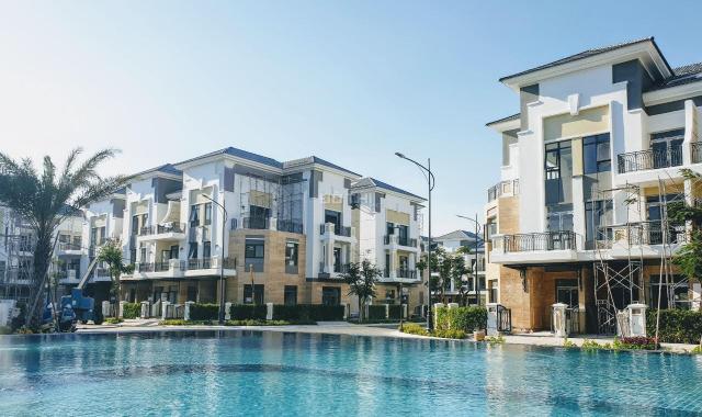 Nhà phố liền kề Verosa Park Q9, hỗ trợ LS 0%, tặng kèm nt trị giá 10 cây vàng + 2 năm PQL