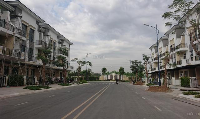 Nhà phố liền kề Verosa Park Q9, hỗ trợ LS 0%, tặng kèm nt trị giá 10 cây vàng + 2 năm PQL