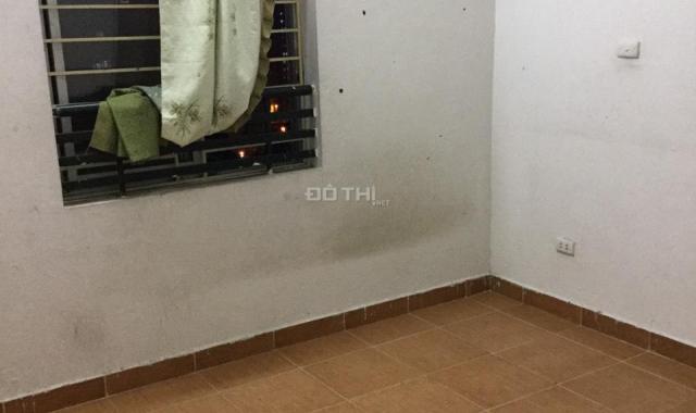 Chính chủ cần cho thuê căn hộ chung cư tại B6A Nam Trung Yên DT 55m2, 2PN giá 6.7tr/tháng
