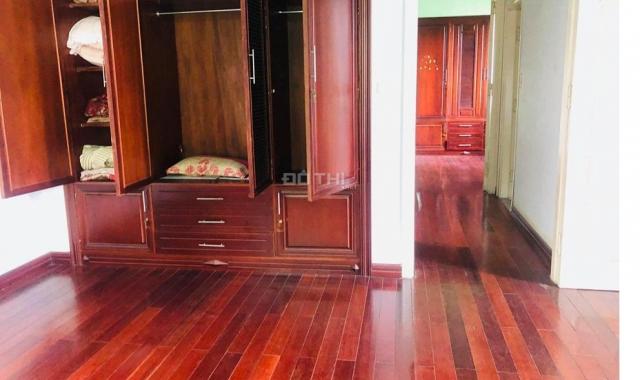 Bán nhà Cầu Giấy - ô tô - Kinh doanh - 70m2 - 5 tầng - MT 5m - 9.2 tỷ