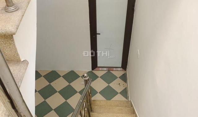 Bán nhà Thái Thịnh 30m2 x 3 tầng, lô góc, gần phố, giá rẻ 2.2 tỷ, 0849277053