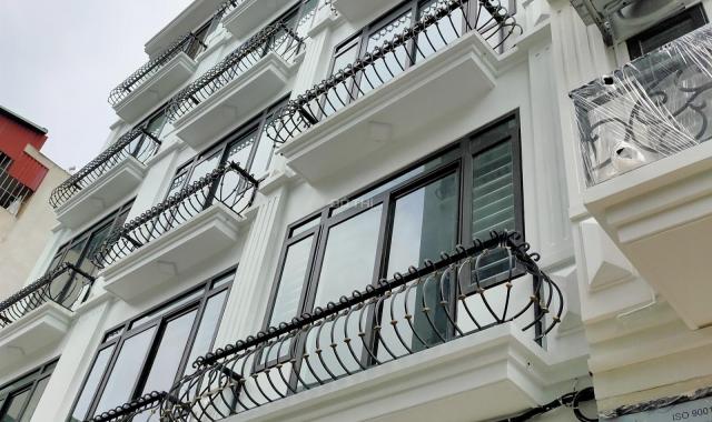 Cần bán nhà mặt ngõ bờ sông Tân Mai - Giáp Bát, 55m2 x 5,5T đẹp long lanh, thoáng sau, giá 6,3 tỷ