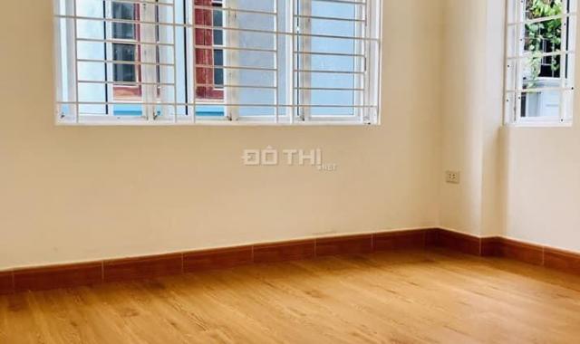 Bán nhà phố Kim Ngưu 15 m2, nhà 3 tầng, giá hơn 1 tỷ