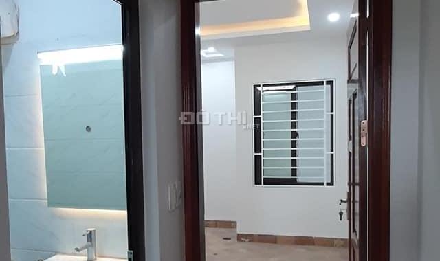Bán nhà đẹp Võng Thị, thang máy, kinh doanh, công ty, apartmen 7.5 tỷ