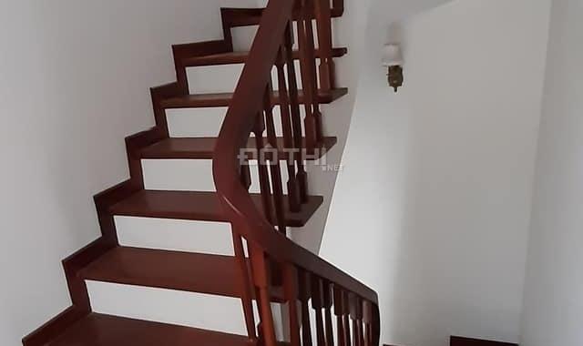 Bán nhà đẹp Võng Thị, thang máy, kinh doanh, công ty, apartmen 7.5 tỷ