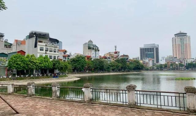 MP - Hai vỉa hè - View sân bóng - Cao là view hồ Hoàng Cầu - Kinh doanh - Giá chào chỉ 200tr/m2
