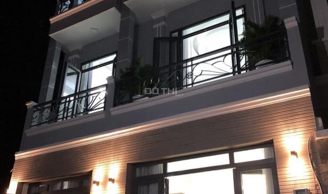 Nhà mới Lê Văn Lương, Nhà Bè, DT: 7x12m, trệt, 2 lầu, sân thượng + 4PN, hẻm xe hơi