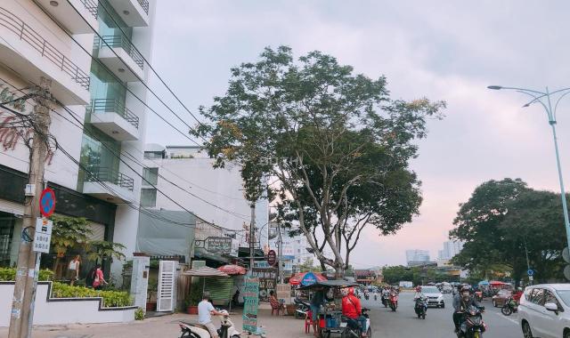 Bán khách sạn Trung Sơn, căn góc đường Số 4 và Nguyễn Thị Thập, khách sạn full nội thất