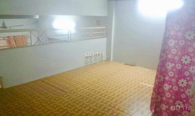 Cho thuê nhà Phú Hoà, nội thất đầy đủ: Tủ lạnh, máy giặt, kệ, tủ, sân ô tô, giá chỉ 4.5tr/tháng