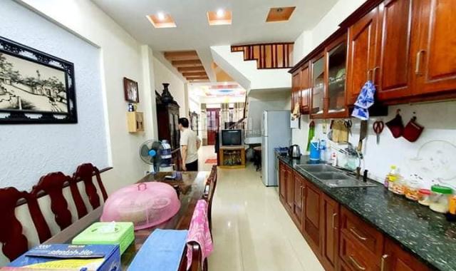 Nhà đẹp, phân lô, ô tô qua phố Tô Vĩnh Diện 60m2 giá 7.3 tỷ