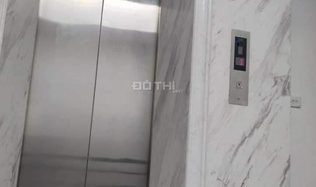 Bán nhà Văn Cao - khu phân lô - vỉa hè - ô tô tránh - thang máy. Giá 16.5 tỷ