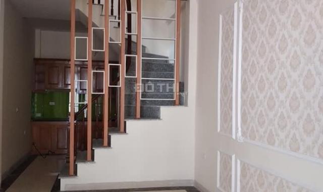 10m ra ô tô, nhà đẹp Tam Trinh, Hoàng Mai 35m2 x 4T, giá 2 tỷ 330 triệu. LH: 098.724.0775