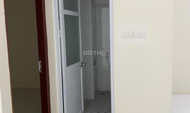 Bán căn hộ tầng 9 dự án C14 Bộ Quốc Phòng, 69m2, 2PN, SĐCC, giá tốt