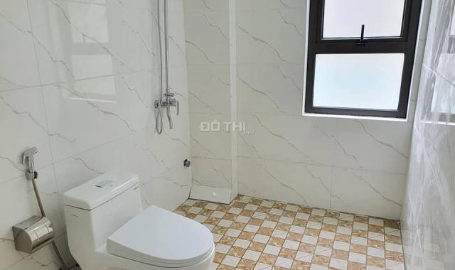 Hot! Chỉ 4 tỷ, nhà Định Công, 55m2 x 5 tầng, MT 7m, 3 mặt thoáng