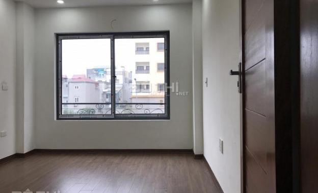 Bán 1 căn nhà duy nhất Hoàng Đạo Thành, 43m2 * 5T ô tô vào thẳng nhà, 2 mặt thoáng, giá: 4,95 tỷ