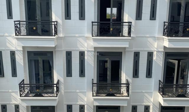 Bán nhà mới xây, 4x16m 1 trệt 1 lửng 3 lầu, đường Thạnh Lộc 44, Hà Huy Giáp, Q12. LH 0901 383 606