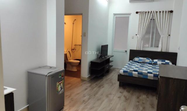 Cho thuê căn hộ 345 Trần Hưng Đạo, Quận 1, 1PN, nội thất full cao cấp, giá rẻ