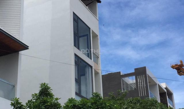 Bán nhà 1 hầm 1 trệt 3 lầu An Phú Q2, 100m2, giá: 17,7 tỷ, nhà đẹp thuận tiện đầu tư KD, mua bán