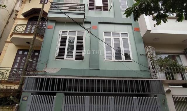 Cho thuê nhà ngõ 2 Nguyễn Chánh, DT 55m2 * 6T, giá 28 triệu/th, LH xem nhà, 0363312651