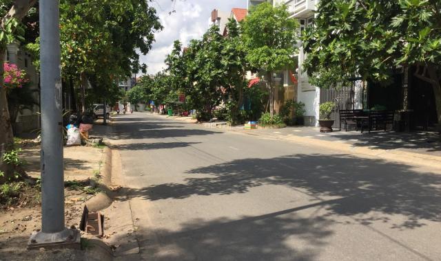 Bán lô góc 3 mặt tiền đường Thân Văn Nhiếp, An Phú, quận 2. DT 308m2, giá 110 tr/m2