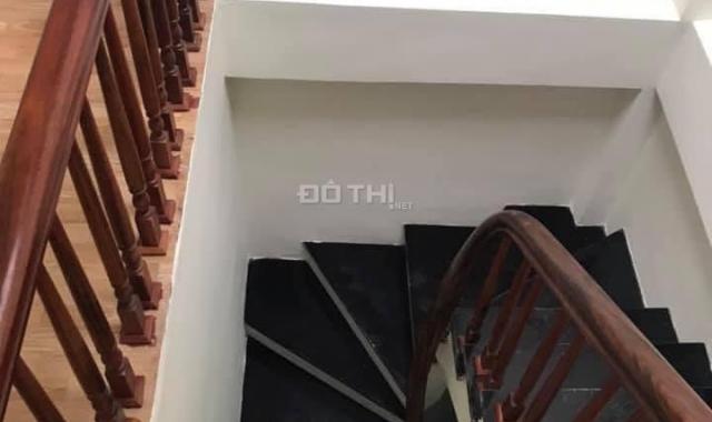 Bán nhà lô góc Tô Vĩnh Diện - Thanh Xuân - ô tô tránh - 42m2 * 4T. Giá 3 tỷ 900tr