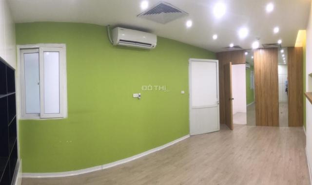 Cho thuê văn phòng 25m2 - 40m2 tại 14 Nam Đồng, giá 5.5tr/tháng. LH 0842869966