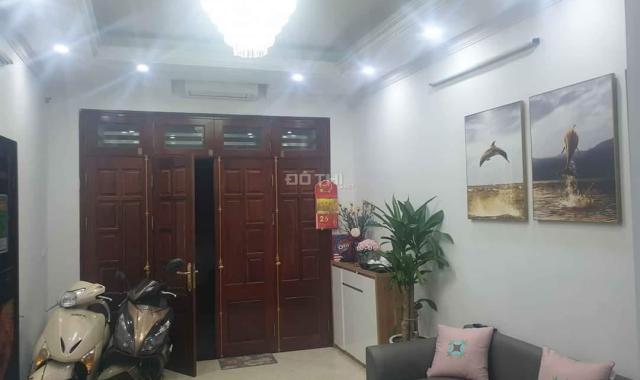 Bán gấp nhà Đại Cồ Việt, Hai Bà Trưng, 56m2, 5 tầng, 3.15 tỷ, LH: 088.630.9339