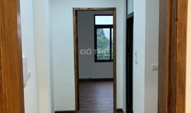 Bán nhà gần KĐT Linh Đàm, ô tô 9 chỗ vào nhà, view vườn hoa, 46m2, giá 3.6 tỷ