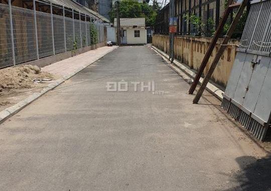 Bán nhà ngõ 200/10 Nguyễn Sơn - Bồ Đề 52m2, MT 3.95m, 5T, ngõ 4,6m ô tô để trong nhà, 5.5 tỷ