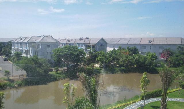 Bán gấp căn hộ 2PN, Safira Khang Điền, view biệt thự, giá 2.2 tỷ, LH: 0931844788