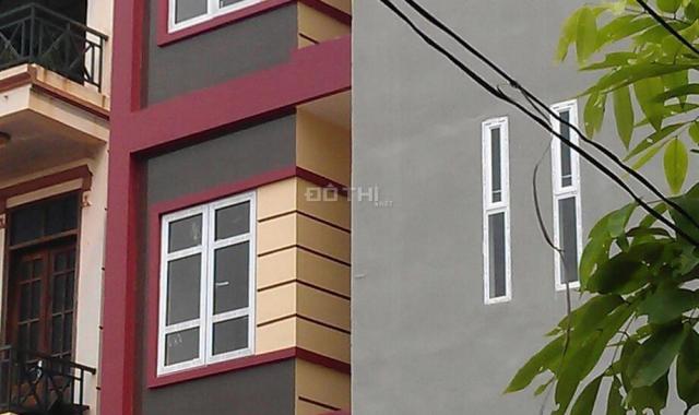 Nhà Yên Lạc 45m2, nội thất full, an ninh tốt