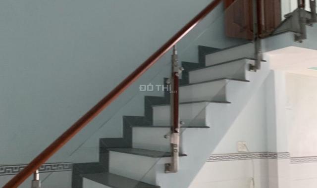 Cho thuê nhà mặt tiền Nguyễn Thị Búp, q12, dt 4 x 27m, giá 13 tr/tháng, tóc, spa, VP, nghề sạch sẽ