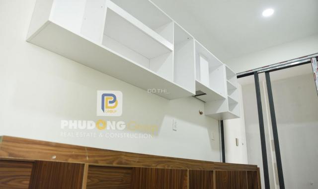 Chính chủ bán gấp căn góc căn hộ Phú Đông Premier, 65m2, tầng cao view đẹp, giá 1.95 tỷ bao thuế