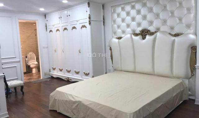 Cho thuê chung cư N04 Trần Duy Hưng, 126m2, 3 phòng ngủ đủ đồ, nhà mới vuông vắn (cạnh trường Am)