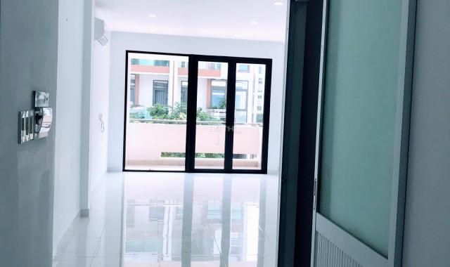 Cho thuê mặt bằng văn phòng 25m2, giá 5 triệu/th, có sẵn máy lạnh trong KDC Vạn Phúc