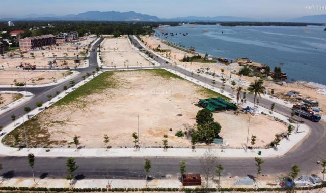 Bán 1 cặp liền kề 200m2 đất biển Nam Hội An, tiện xây khách sạn, chỉ 2,6 tỷ/lô, sổ đỏ chính chủ
