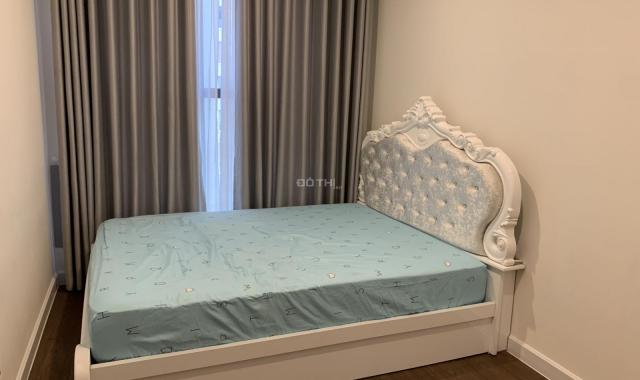 Bán lỗ căn hộ Saigon Royal 81m2, full nội thất, giá bán 5.6 tỷ, LH 0899466699