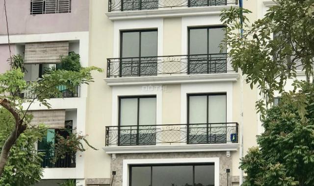 Cho thuê văn phòng 50m2, 100m2, 150m2 mặt phố Nguyễn Văn Huyên, Cầu Giấy, HN