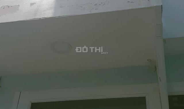 Kinh doanh thua lỗ bán gấp căn nhà 36m2, 820 triệu, SHCC, gần cầu vượt Quang Trung, Q12