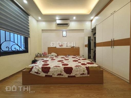 Bán gấp nhà phố đẹp Lê Thanh Nghị, ô tô vào nhà, Hai Bà Trưng 82m2, 5T, chỉ 5.4 tỷ, LH 0966164085