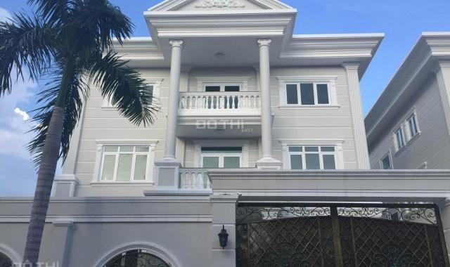 Cần bán biệt thự khu villa Nguyễn Văn Hưởng, Quận 2, khu compound cực tốt tại Thảo Điền