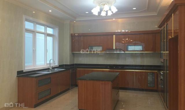 Cần bán biệt thự khu villa Nguyễn Văn Hưởng, Quận 2, khu compound cực tốt tại Thảo Điền