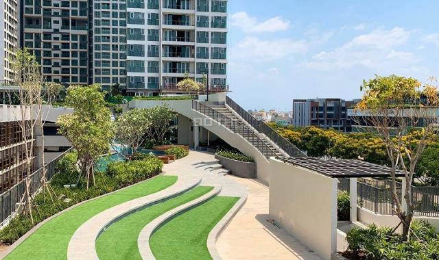 Cần bán căn hộ 2 PN hoàn thiện cơ bản, hướng Đông Nam, view hồ bơi giá 4.8 tỷ. LH: 0909755794