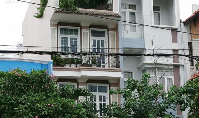 Nhà gần chợ Gò Vấp, đường Dương Quảng Hàm, 4 tầng, giá 6 tỷ. Gọi ngay 0913749252