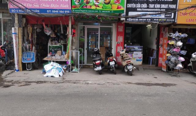 Sang nhượng cửa hàng trái cây nhập khẩu - Số 7 Nguyễn Tuân