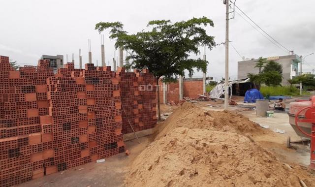 Cần bán lô đất thổ cư 100m2 liền kề chợ Hóc Môn 500tr/lô, sổ hồng riêng